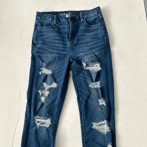 Pair of American Eagle jeans, worn under 10 times. Curvy style, size 4 regular.